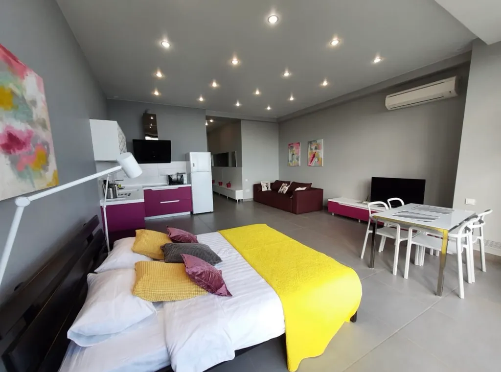 Апартаменты с видом на море на набережной Ялты в ЖК Бригантина