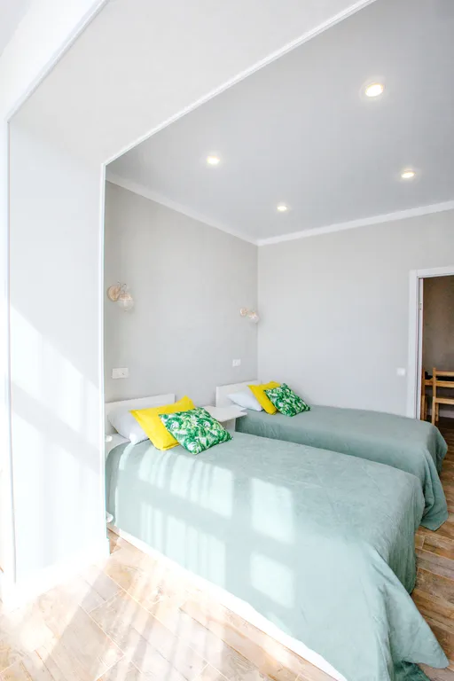 Весна для 6 гостей