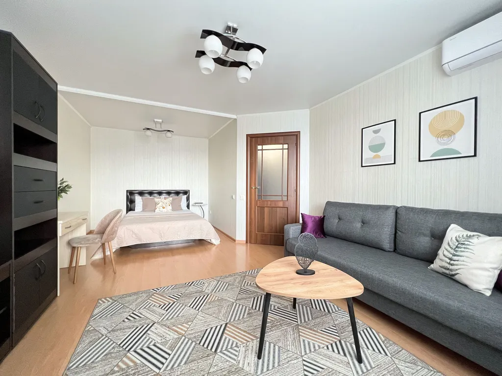 Тихая квартира в новом доме возле ТЦ Круиз