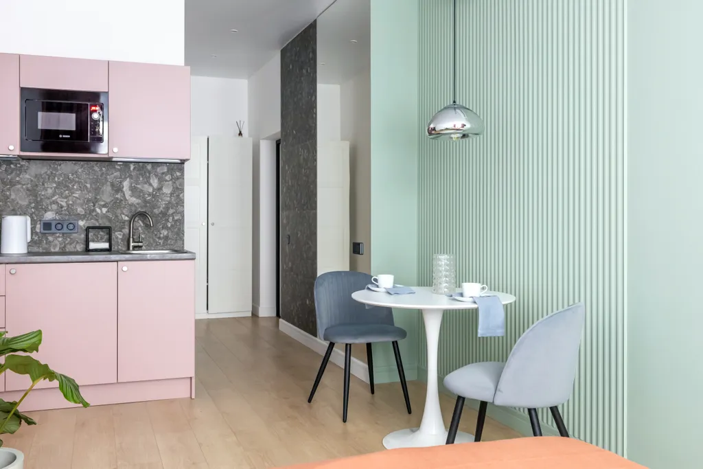 Стильная студия в центре на набережной