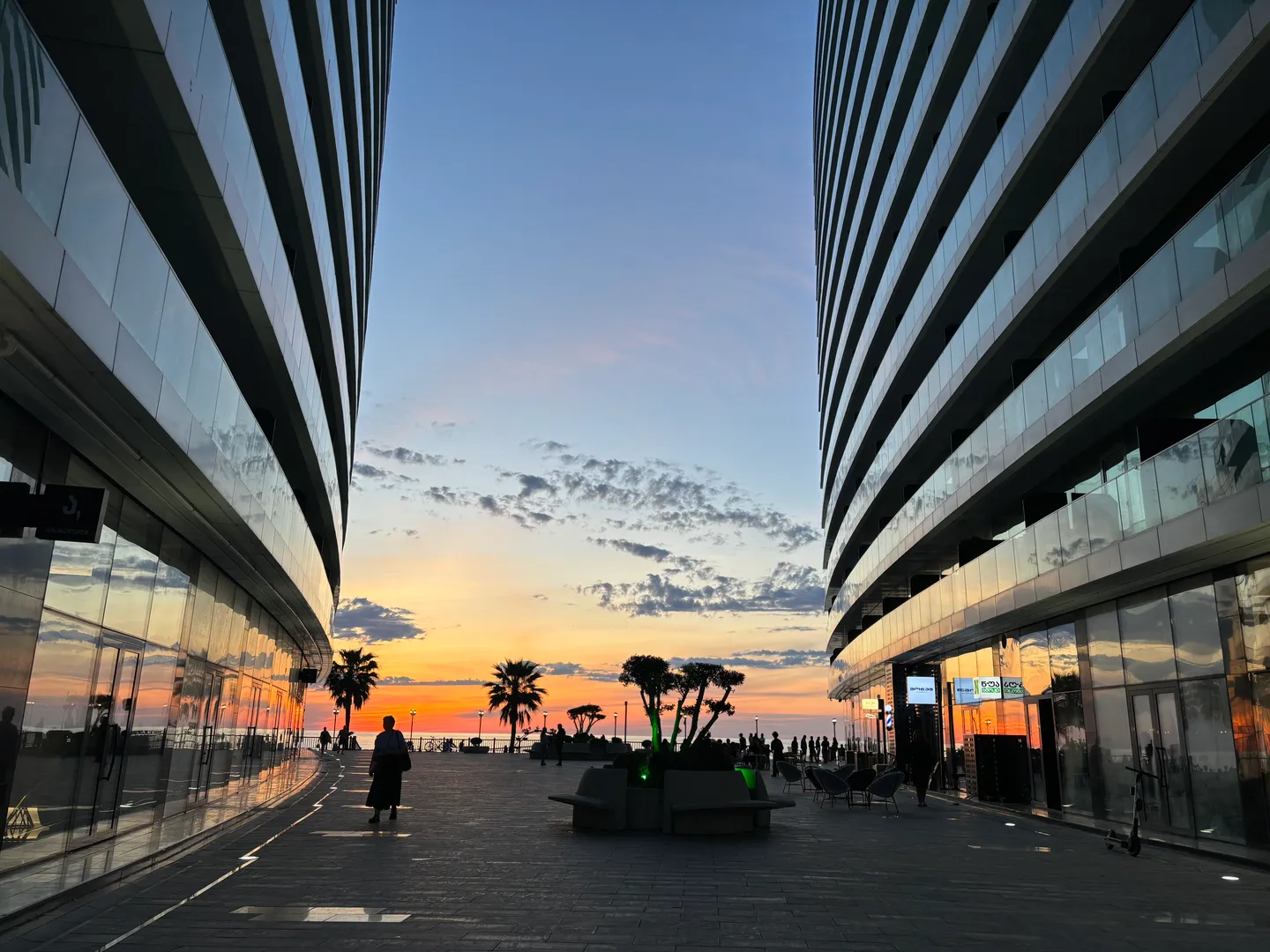 Фото