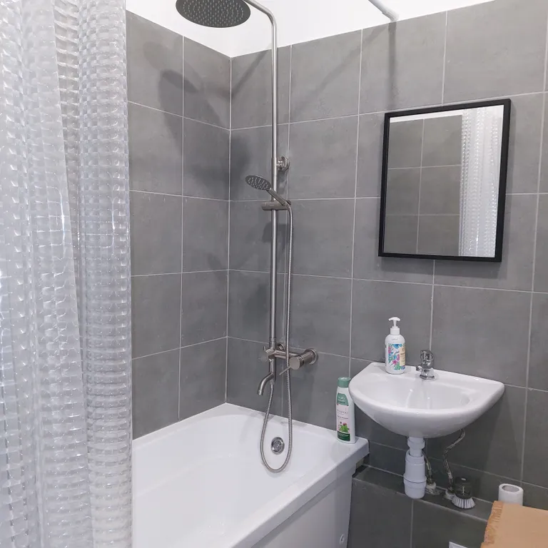 Уютная студия около Ботанического сада возле метро цена от 2000 за сут