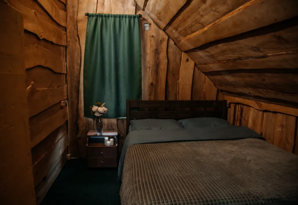 Дом с баней на берегу реки