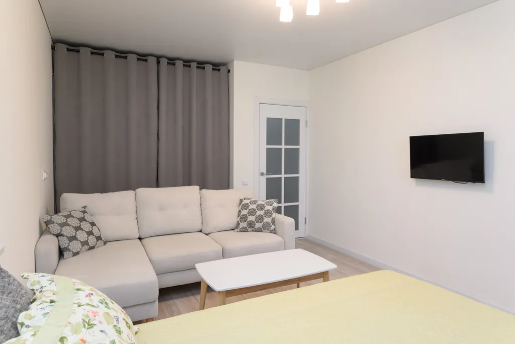 Квартира на Алом поле