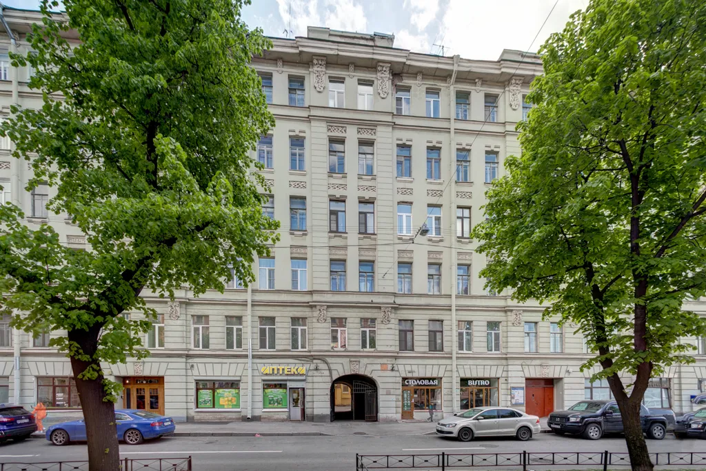 Просторная светлая квартира в сердце петербургской Коломны