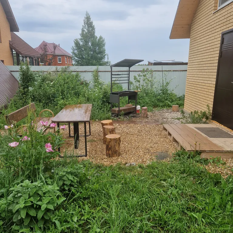 Уютный кирпичный домик с баней и банным чаном