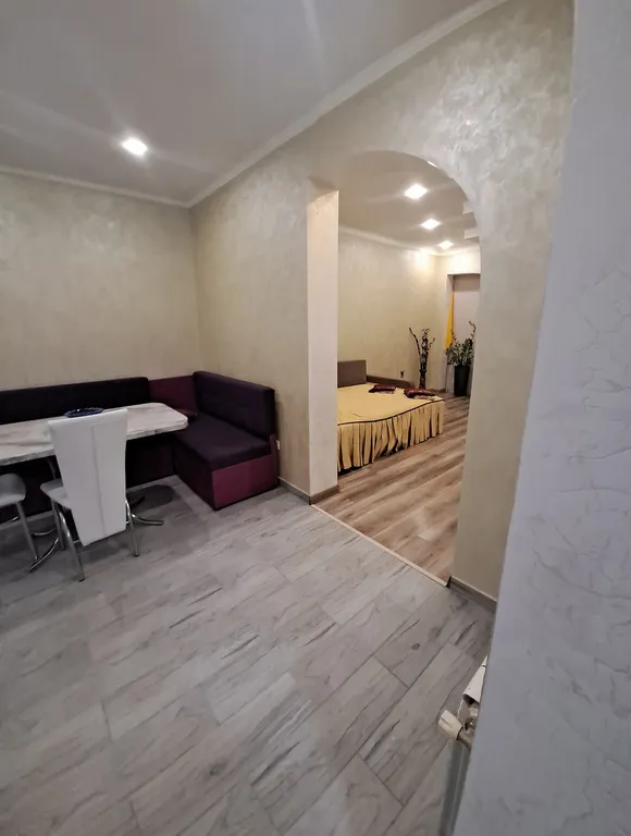 Квартира Комната с кухней — аренда посуточно в Алушта