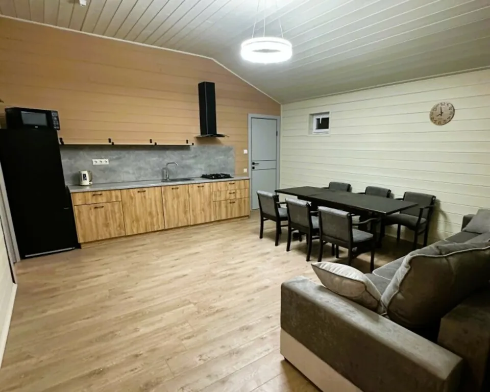 Домик трехкомнатный