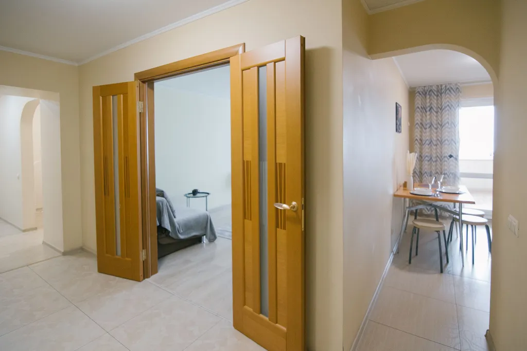 Большая квартира рядом с ЖД Институтом