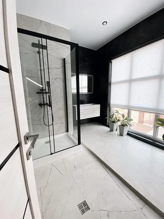 Апартаменты с теплым бассейном