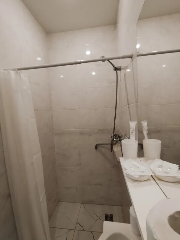 Четырёхместный стандарт с  широкими кроватями на двух уровнях