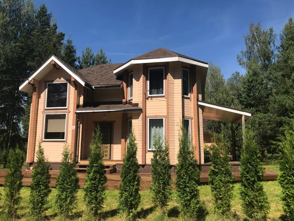 Дом синь-камень