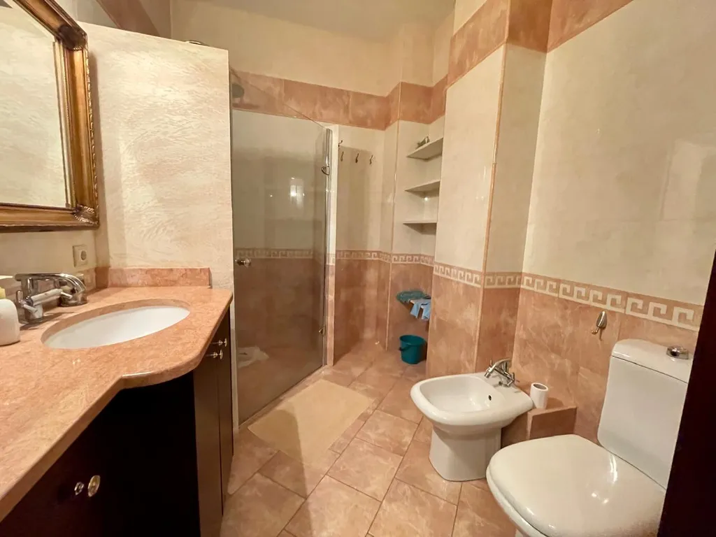 Шикарный люкс - итальянский натуральный мрамор и красное дерево