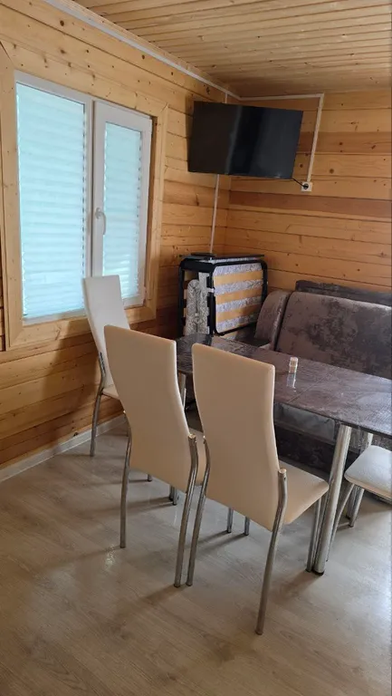 Домик с бассейном в 7 минутах от моря