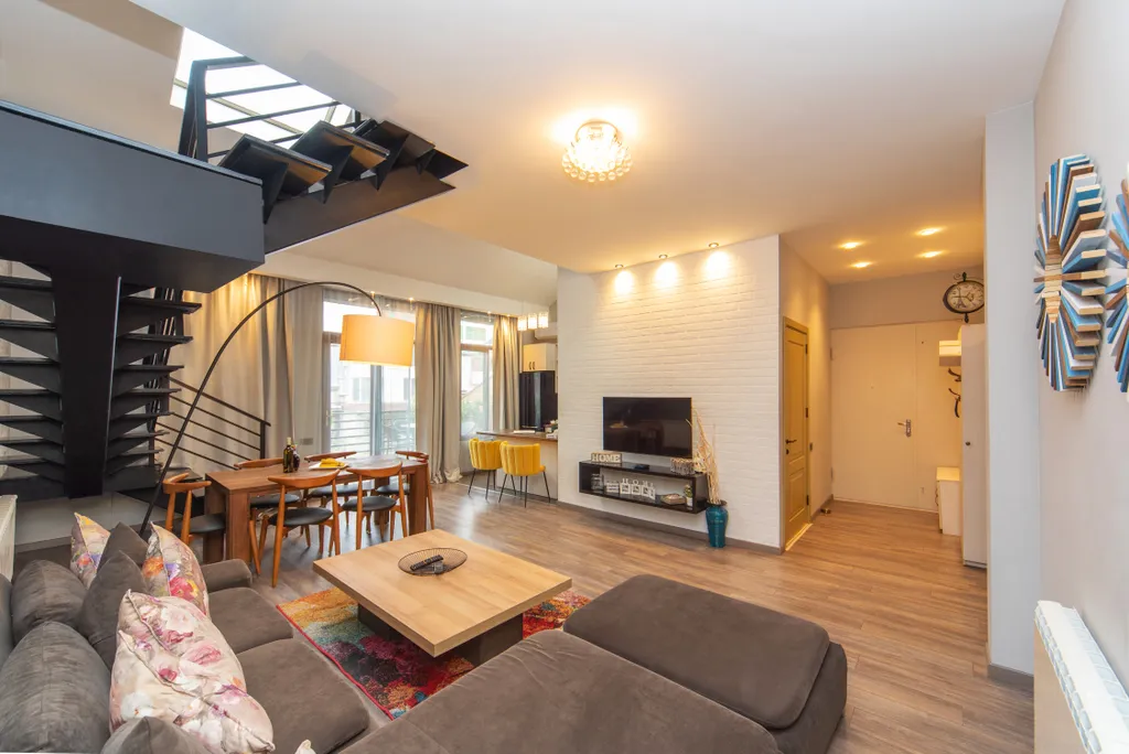 Luxury 4 bedroom apartment 1 in the city centar of Tbilisi