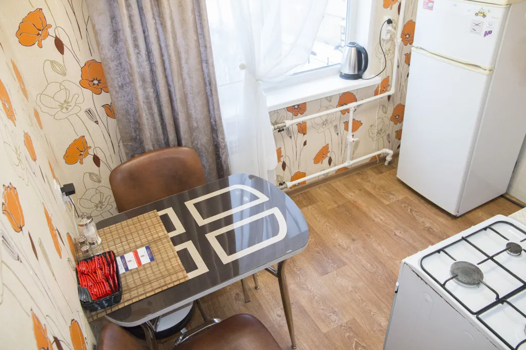 Хорошая двухкомнатная у ДК Металлургов