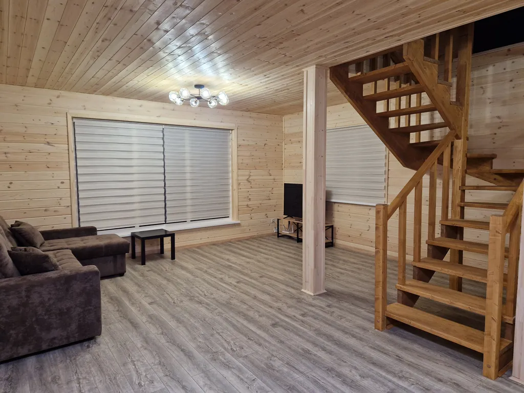 Коттедж с сауной комфорт-класса на реке Яхра