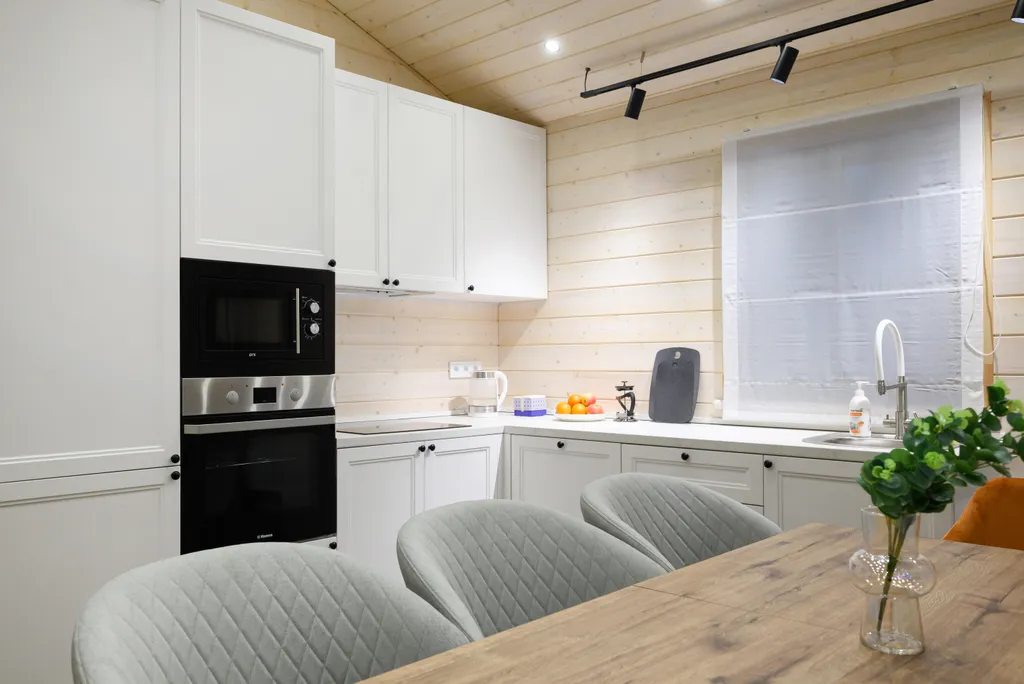 Дом с камином и баней у озера