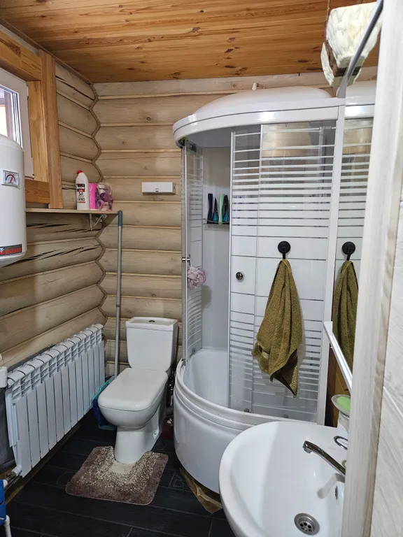 Дом на берегу озера