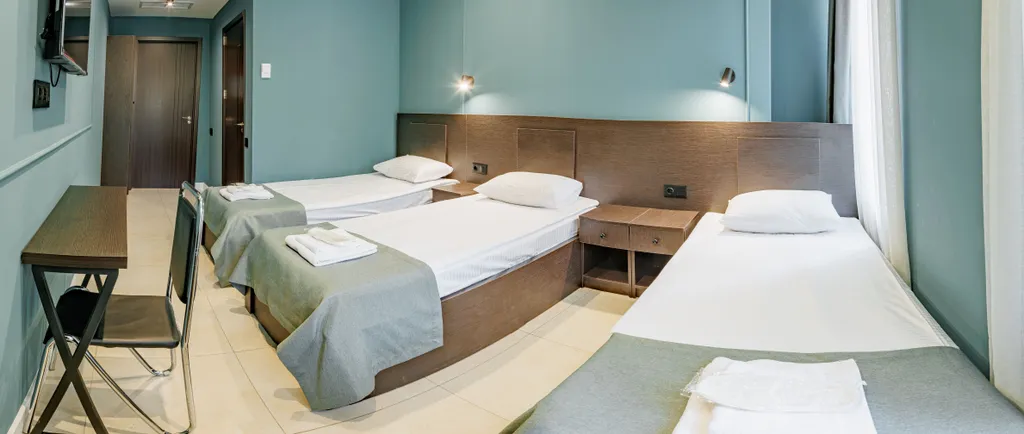 Стандартный трёхместный номер, завтрак включен