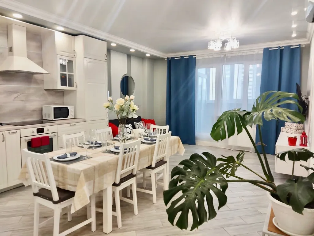 Квартира Роскошное жилье в центре - современный комфорт в идеальной локации — аренда посуточно в Челябинск