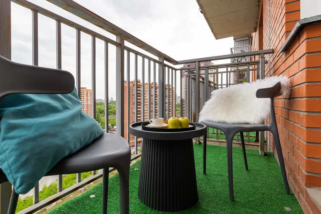 Дизайнерская студия рядом с центром и Локомотив Ареной