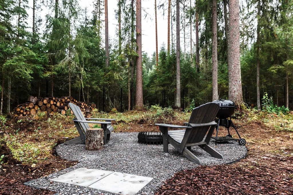 Коттедж Дом с ванной у панорамного окна в хвойном лесу by Lynwood — Вырица