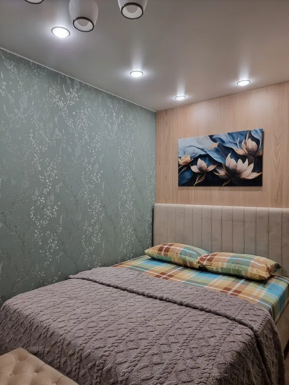 Новая и свежая двухкомнатная квартира, около станции метро Пушкинская