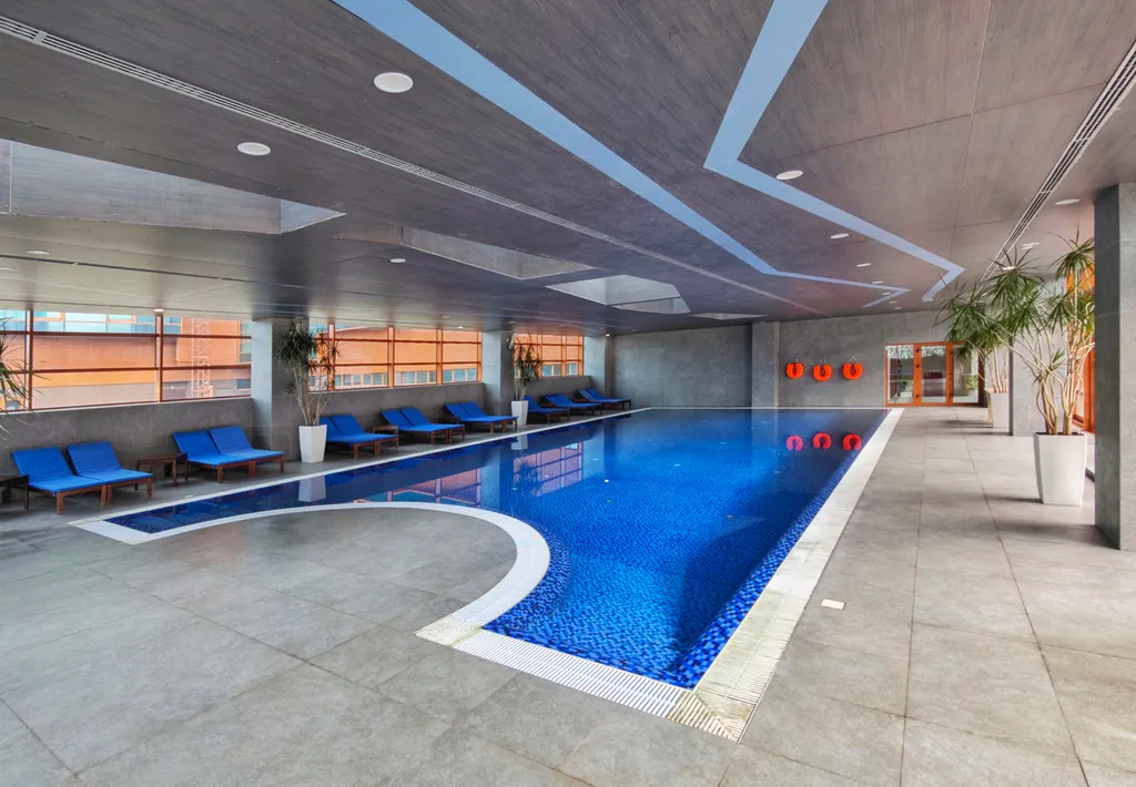 Шикарная видовая квартира в Золотой Бухте