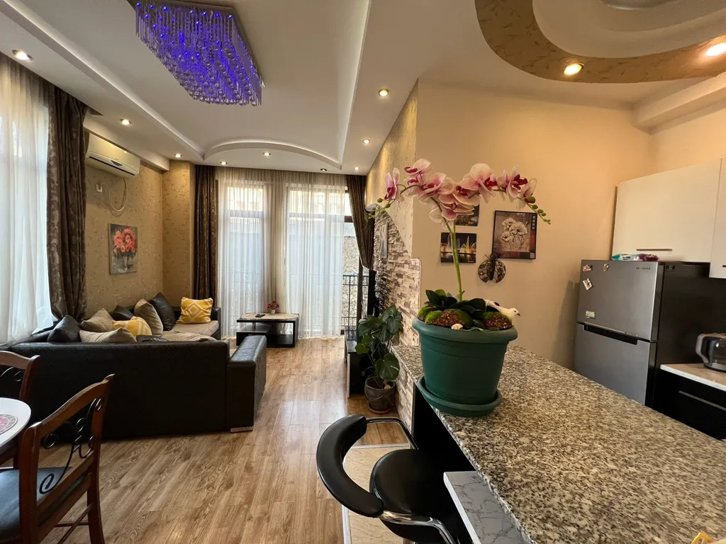 Комфортная квартира в старом Тбилиси