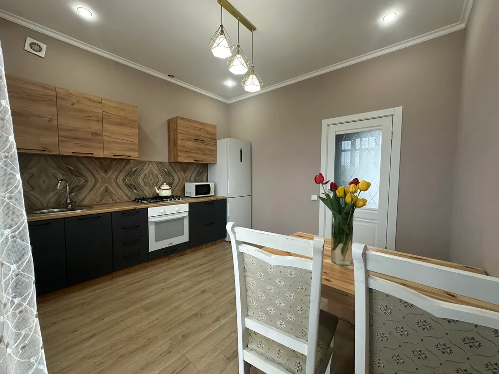 Квартира Уютные апартаменты в таунхаусе возле Парка Кирова — аренда посуточно в Уральск