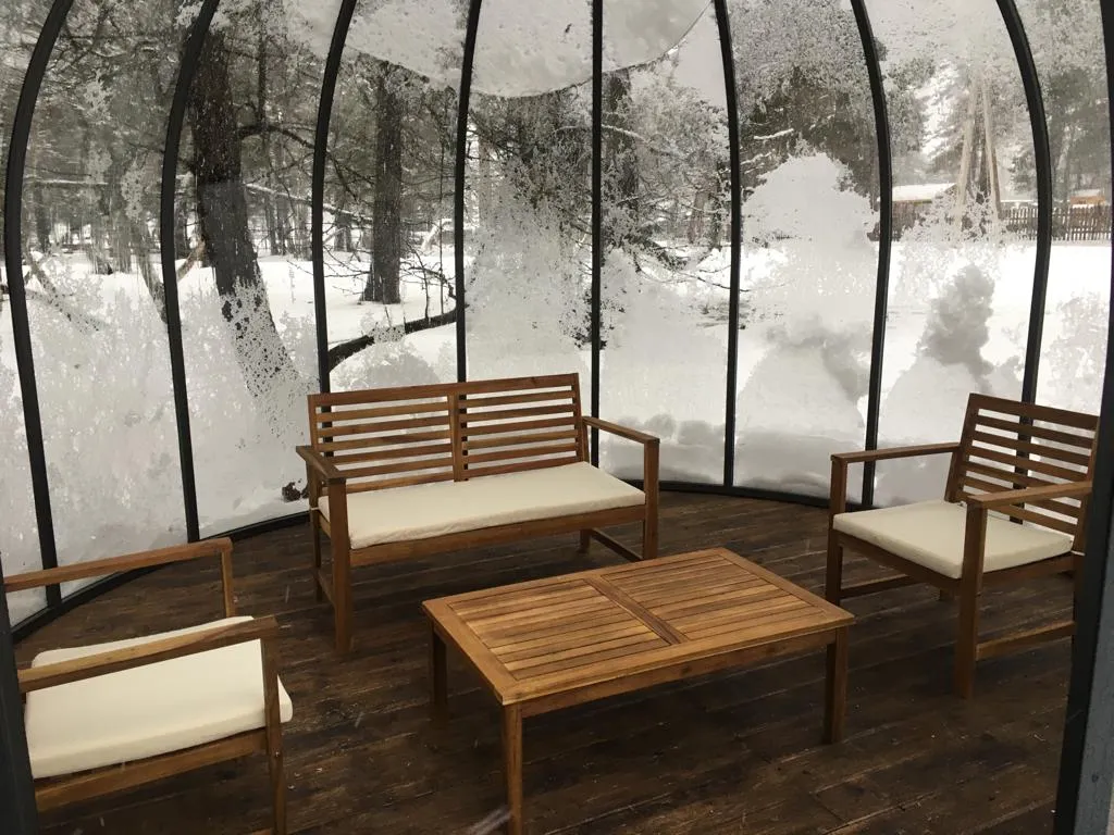 Коттедж в лесной зоне с тремя спальнями