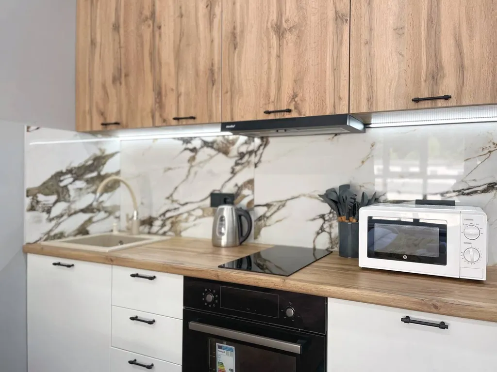 Студия с частичным видом на лес