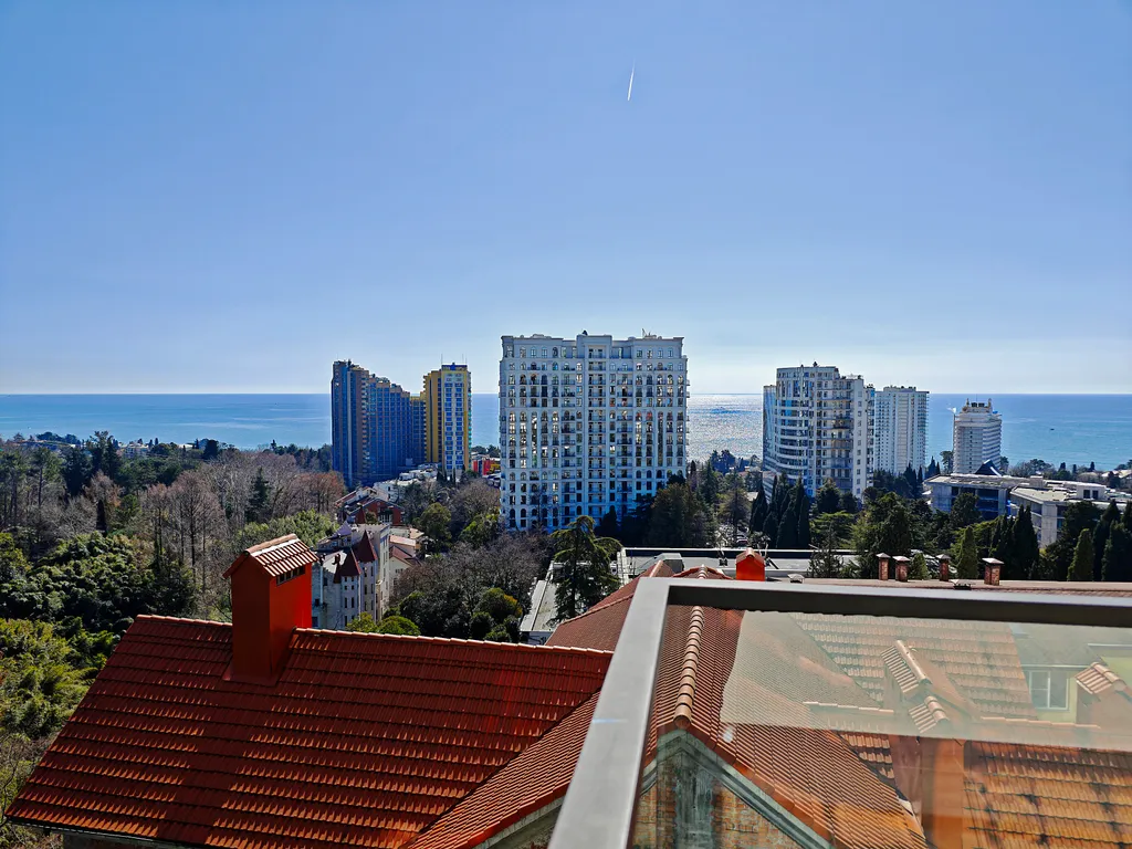 Стильная квартира с шикарным видом на море