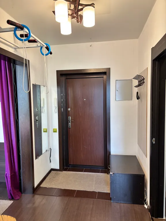 Солнечная студия с прекрасным видом на Ангару