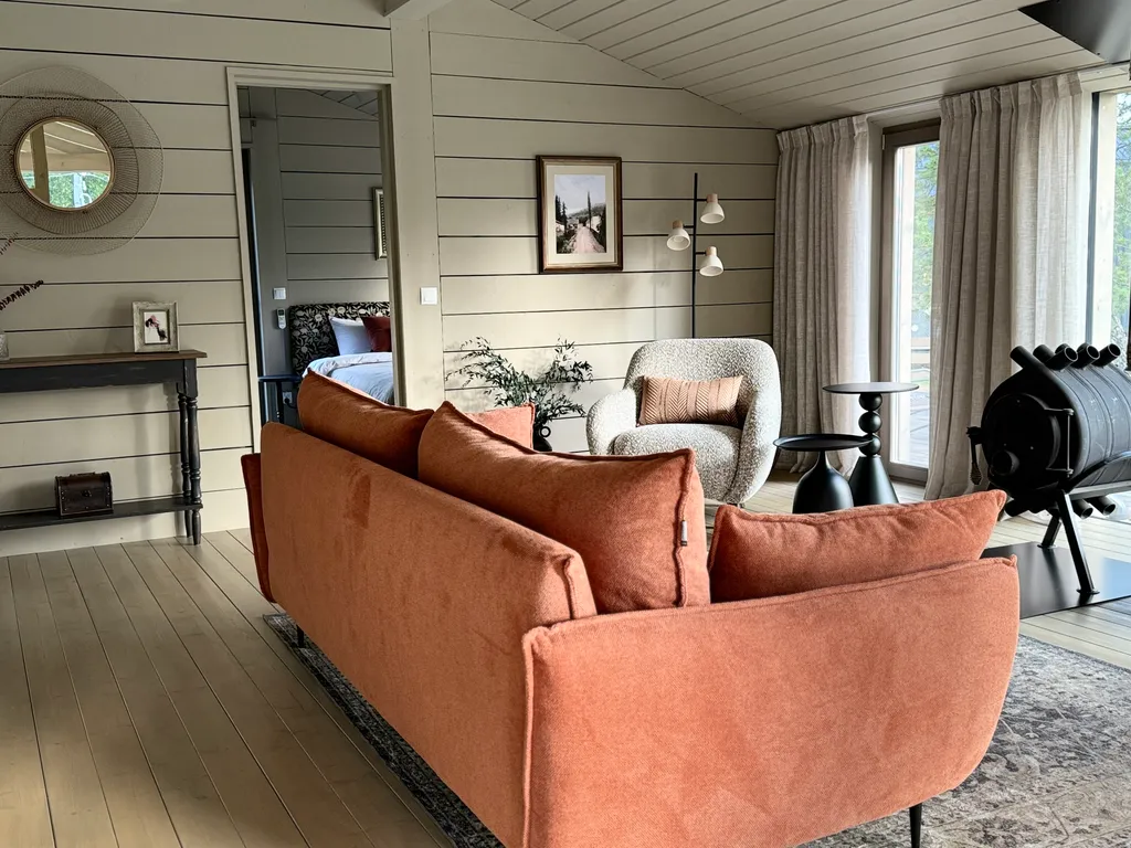 Уютный загородный дом в тишине