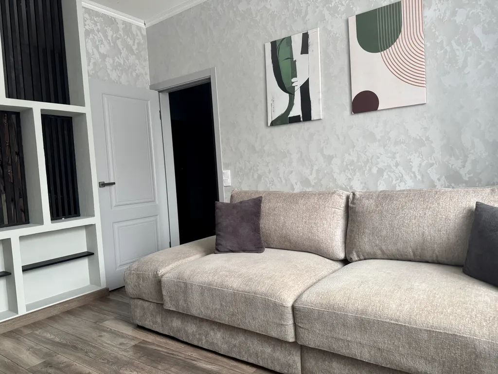 Квартира с новым ремонтом и мебелью