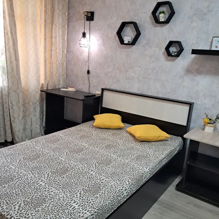 Однокомнатная квартира в центре города — аренда посуточно в Глазов