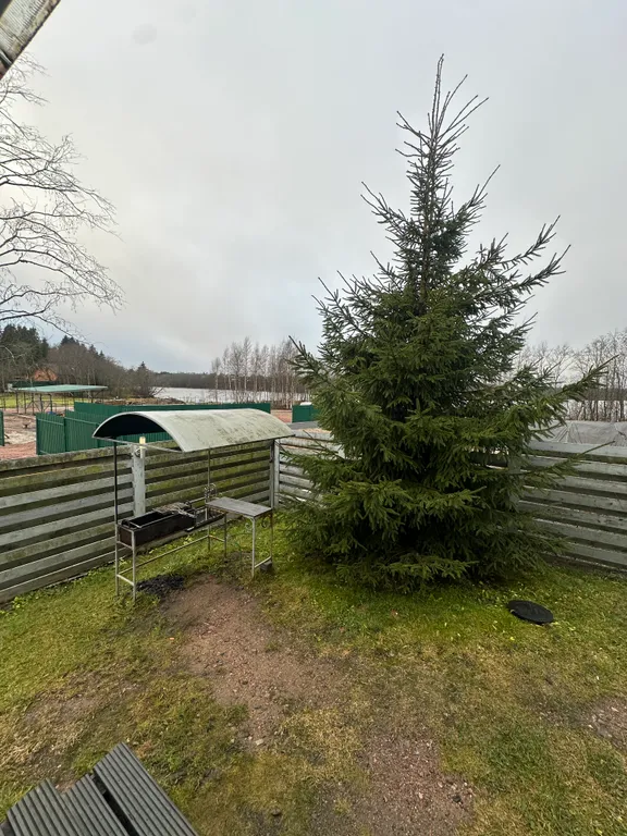 Дом у озера