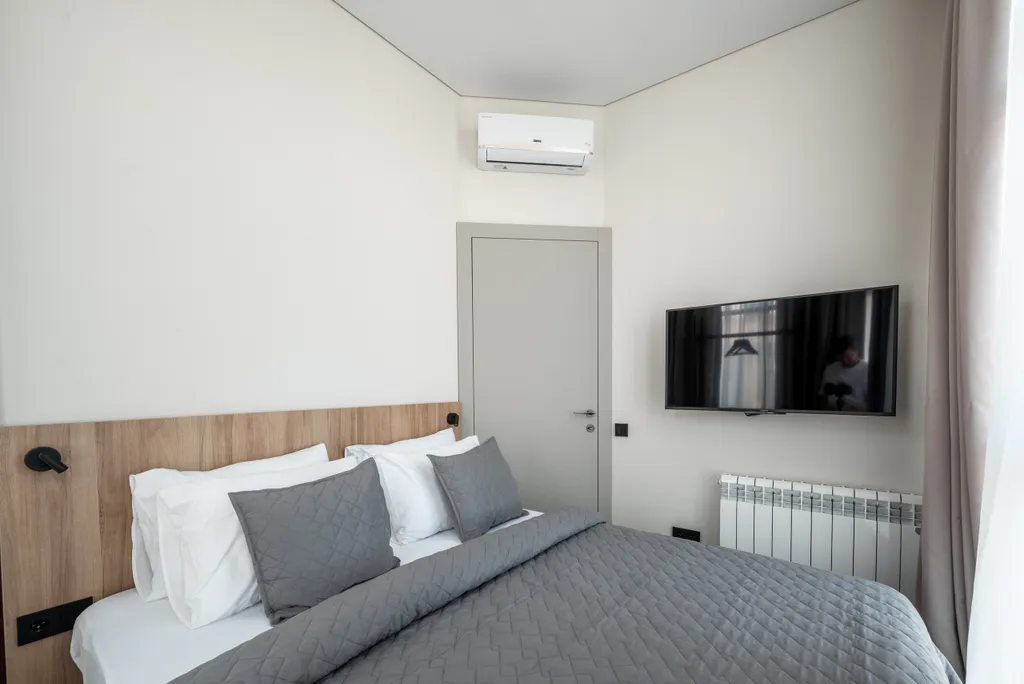 Четырехкомнатная у моря с дорогим ремонтом и видом на море