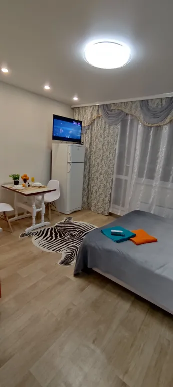 Студия с апельсинами