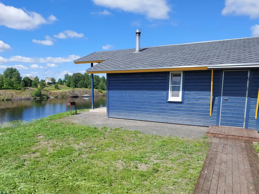 Коттедж Дом с камином и кондиционером — Мережнаволок