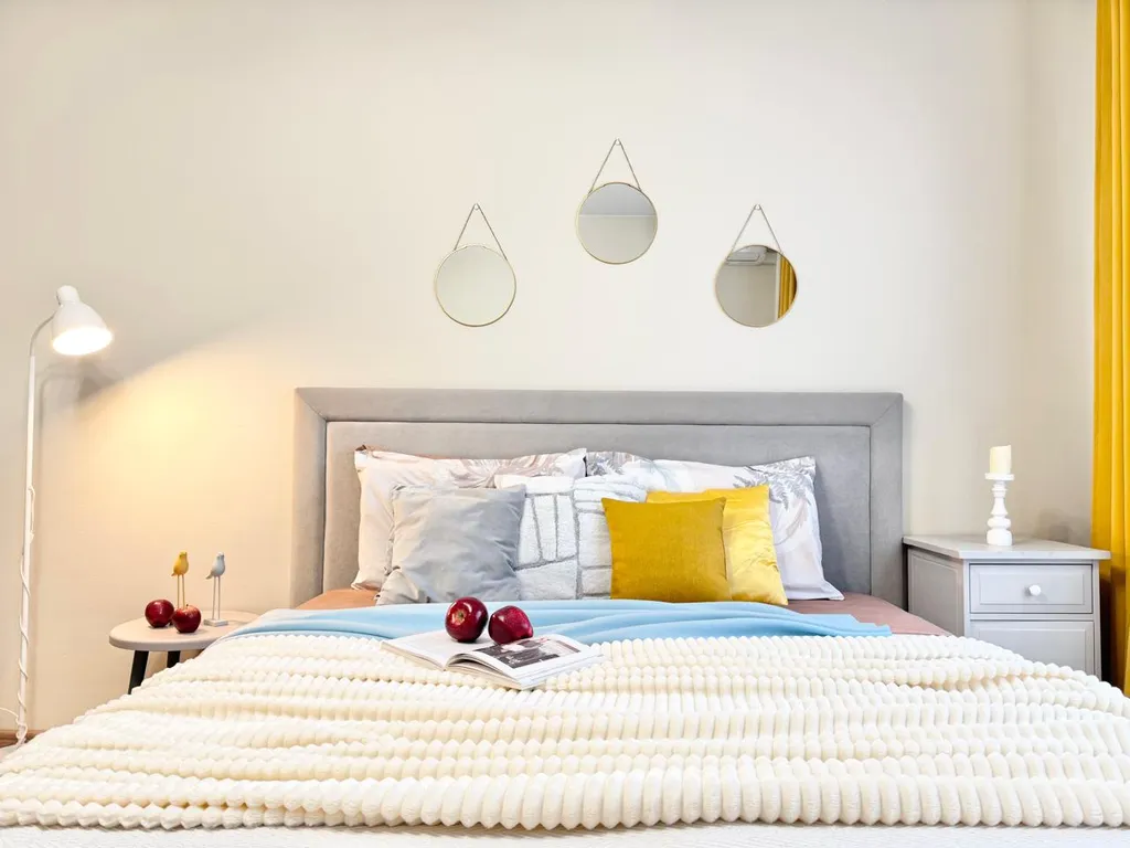 Светлая квартира с балконом