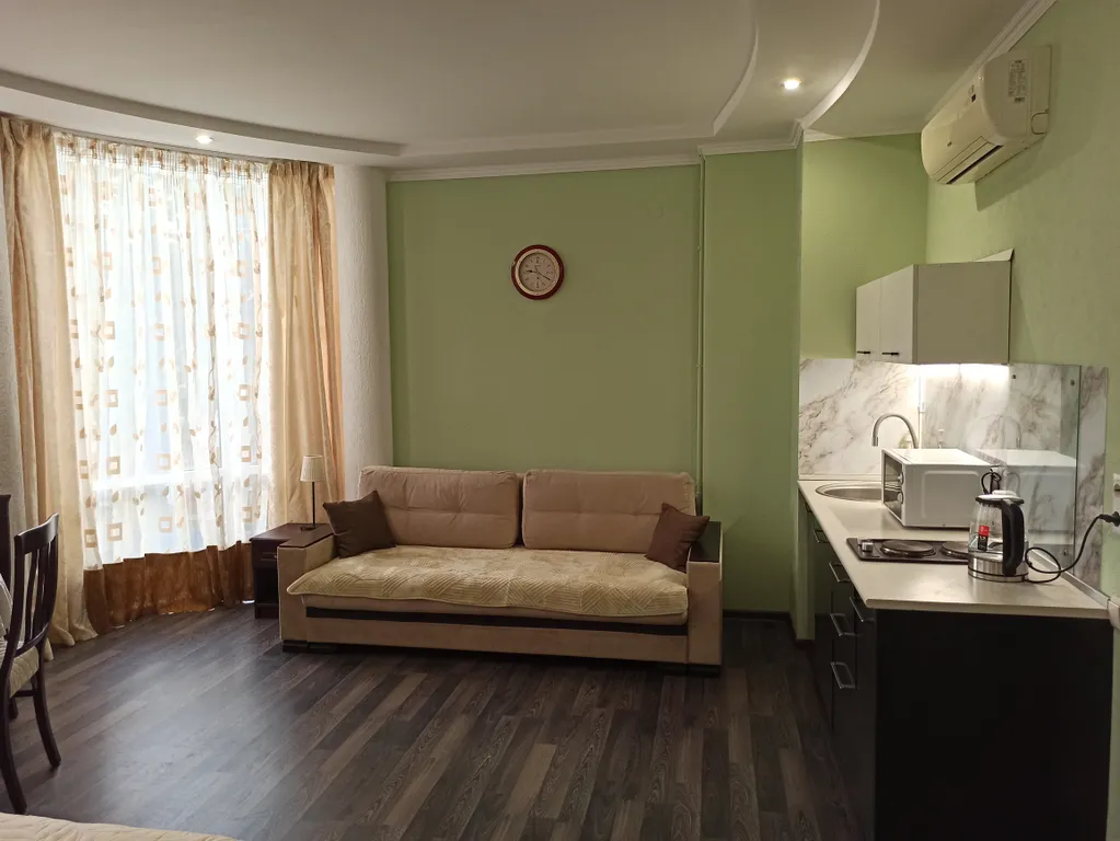 Комфортные апартаменты-студия 4+