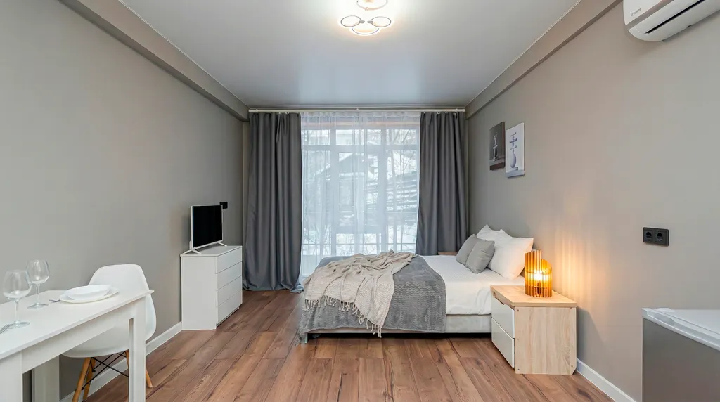 Уютная студия у цирка