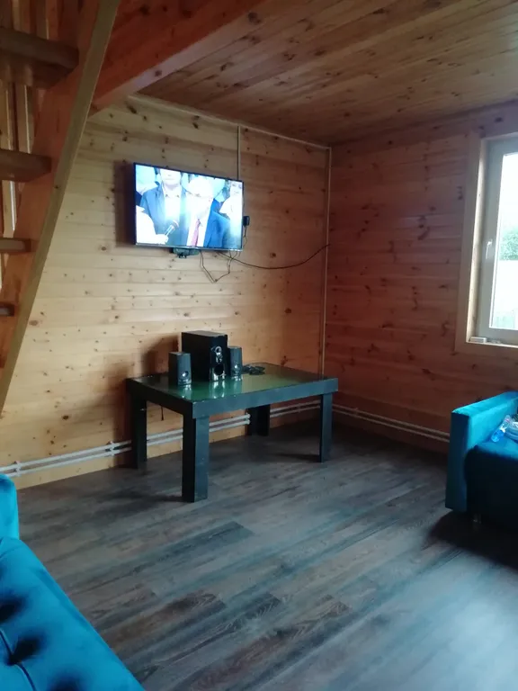 Домик у реки с. Стрельцы