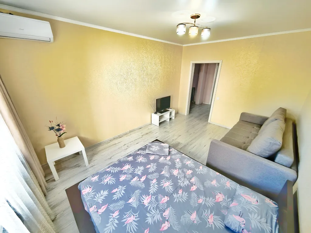 Квартира дл 8 гостей в районе с удобной транспортной развязкой