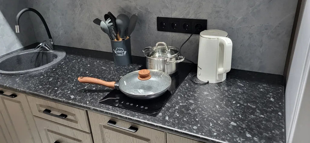 Комфортная квартира с панорамными окнами