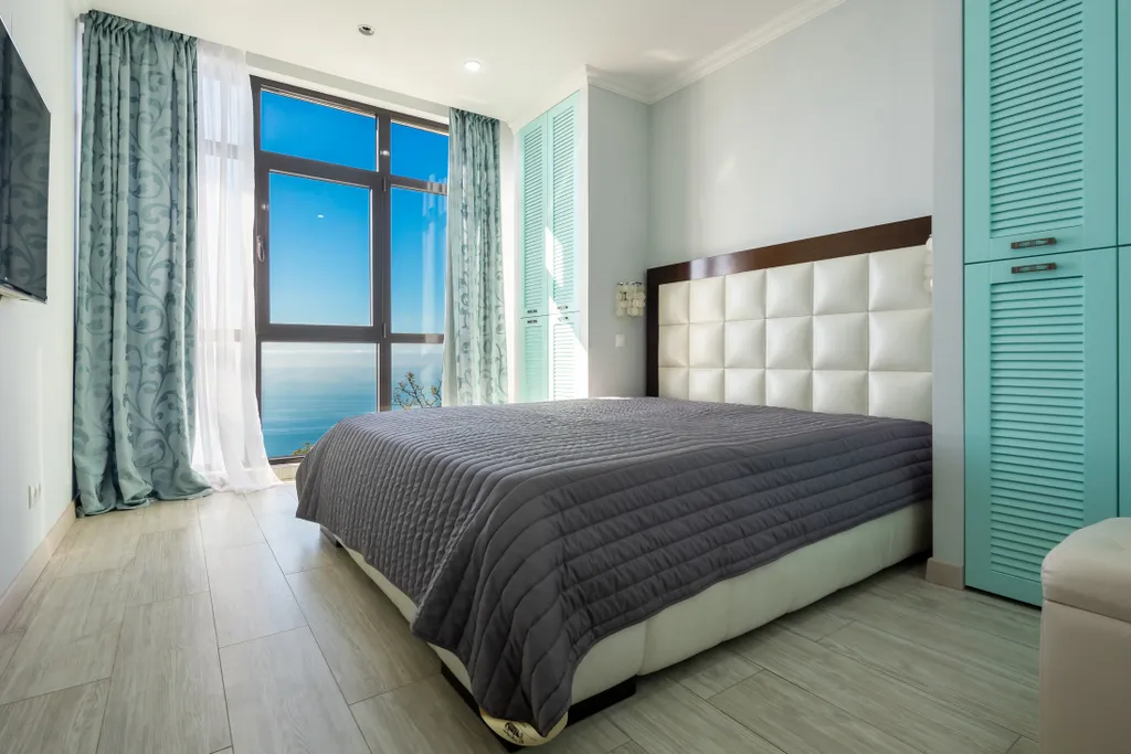 Квартира с Видом на море, 2 спальнями, 2 санузлами в ЖК Лазурный берег 1