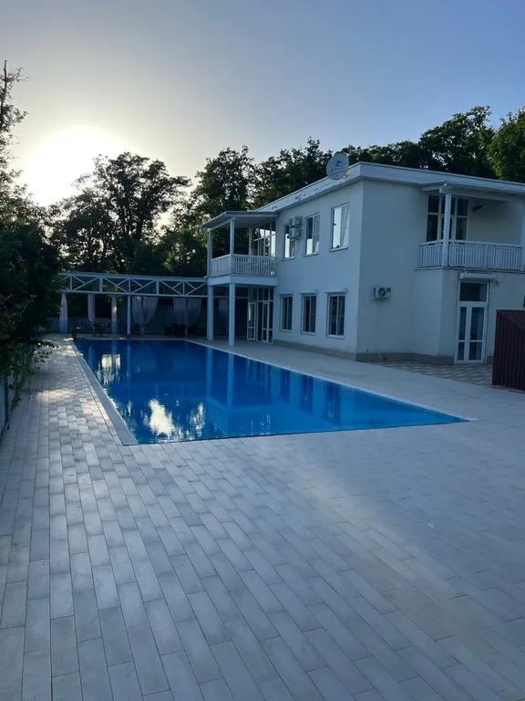 Коттедж Дом-вилла с бассейном — аренда посуточно в Сочи